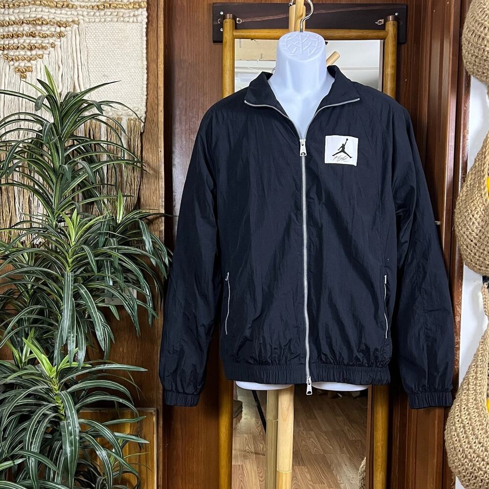 Jordan Essentials Statement Warm-Up Jacket Mens M… - image 1